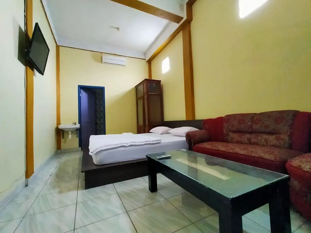 Баубау: Hotel Hing Amimah RedPartner