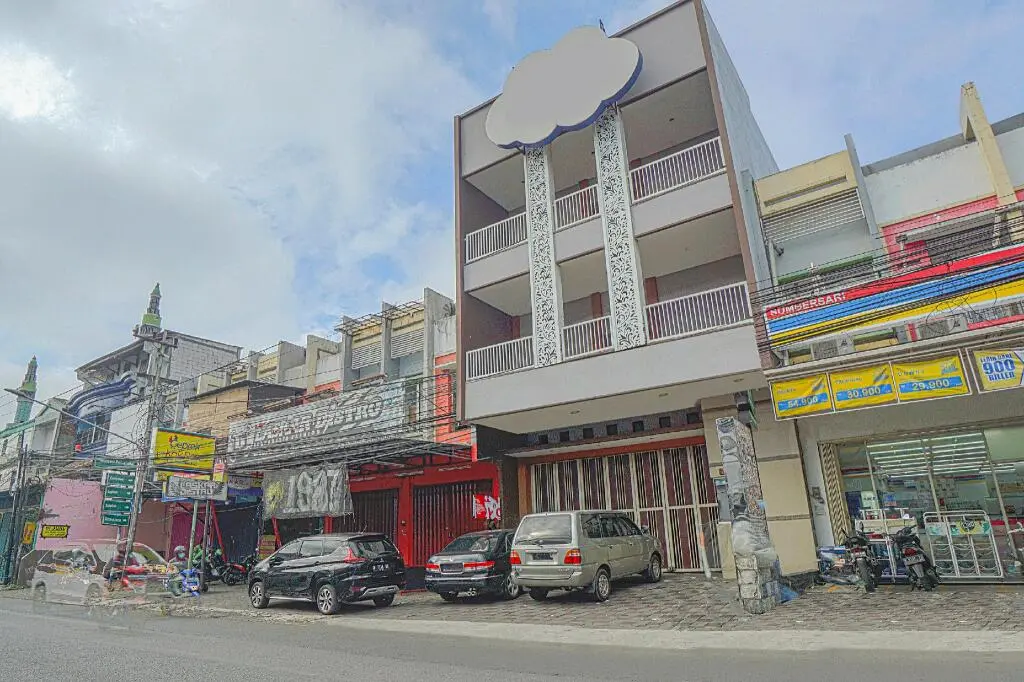 Маланг: OYO 90466 Roemah Singgah & Kost Ekslusif Syariah