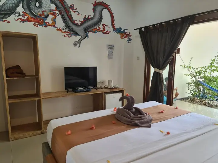 Гили Траванган: dream hotel