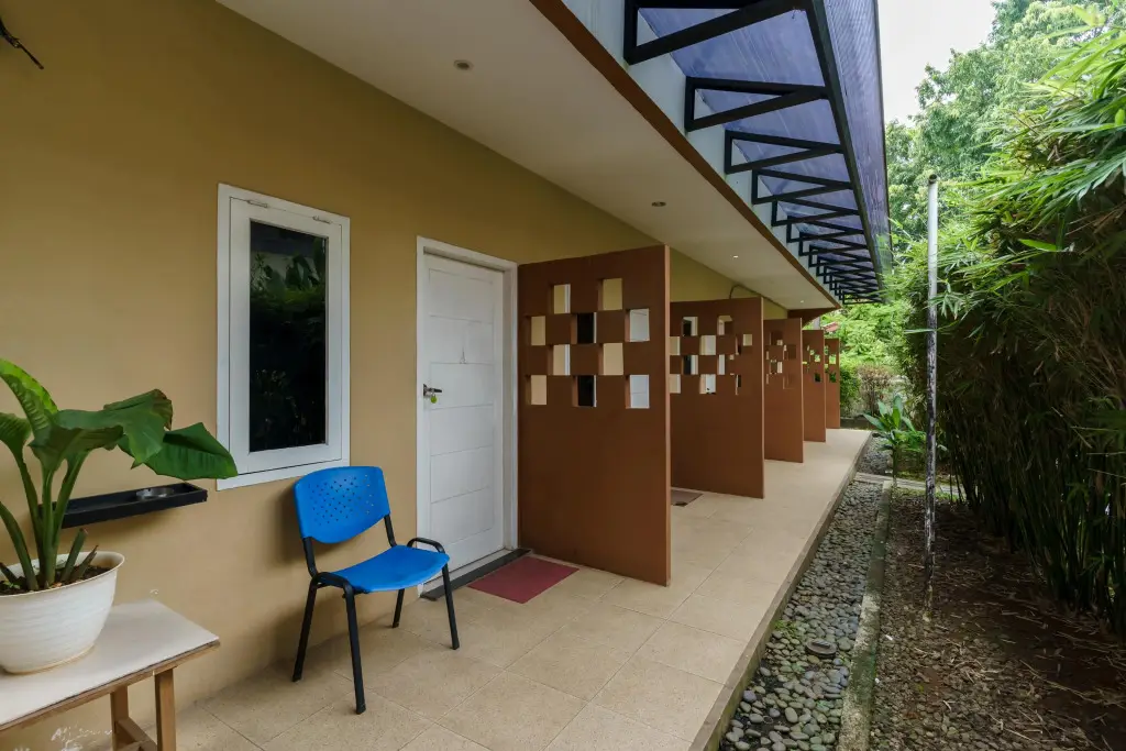 Депок: RedDoorz near RS Mitra Keluarga Depok