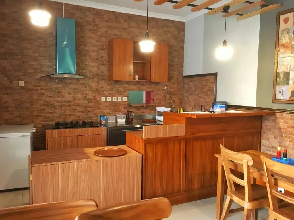 Депок: Griya Alsis Residence