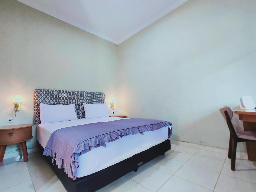 Парангтритис: Lumintu Guest House Syariah