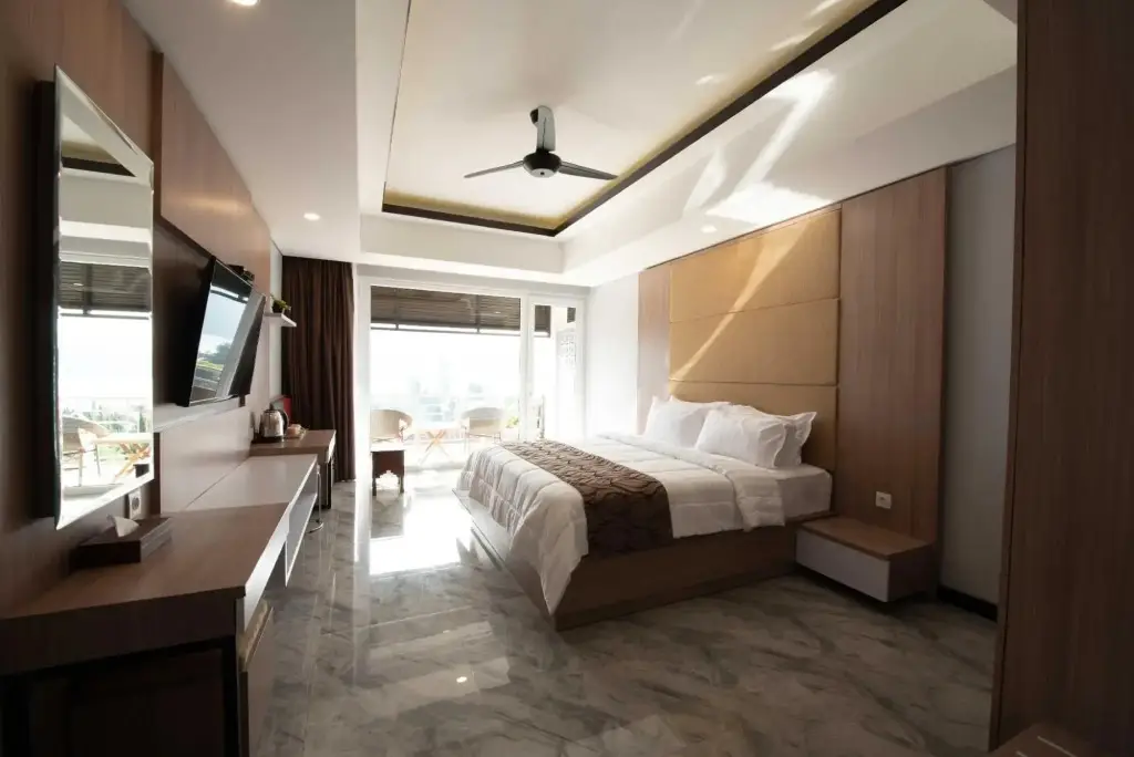 Батурити: hotel de danau lake view