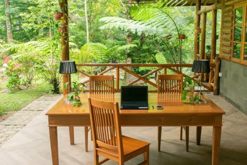 Сореанг: Taman Wisata Bougenville