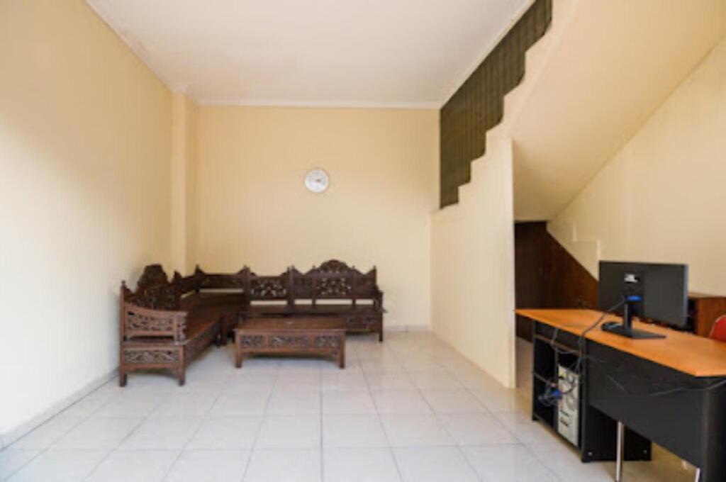 Депок: BnV House Nologaten