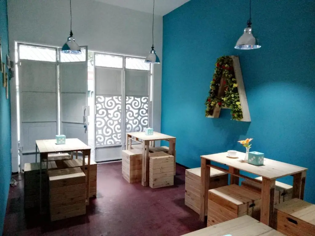 Маланг: RedDoorz near Sanan Malang