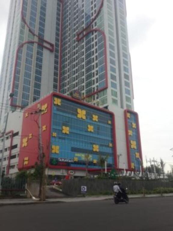 Сурабая: Apartement Tamansari Papilio 21th Floor , Surabaya