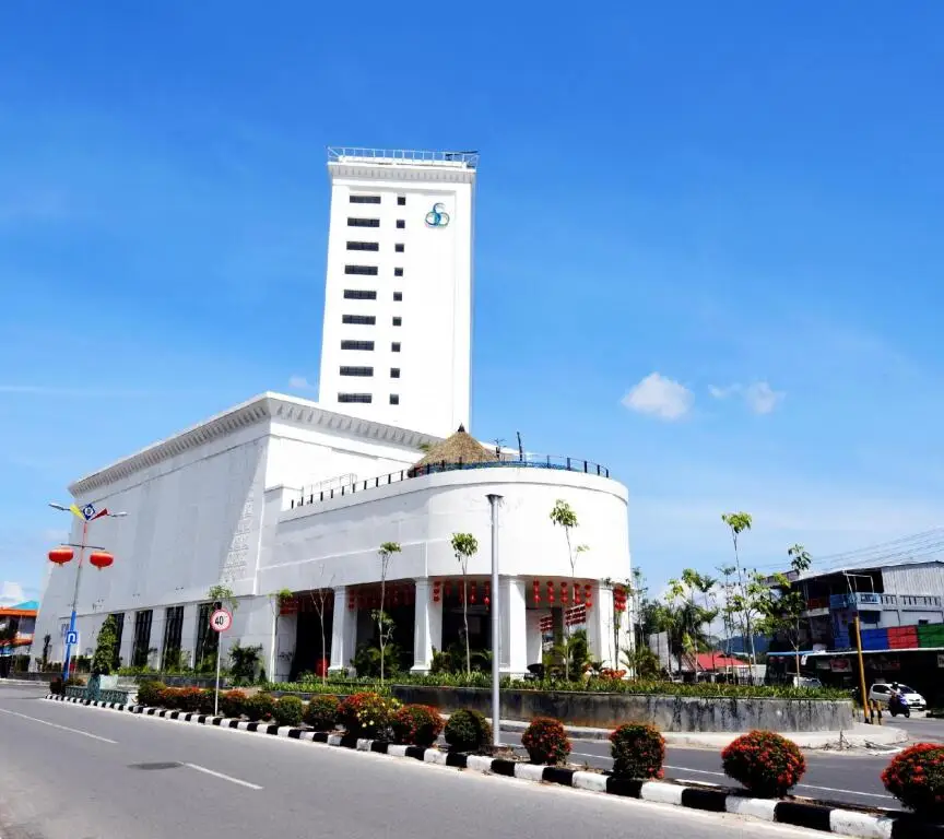 Mahkota Hotel Singkawang — фото 1