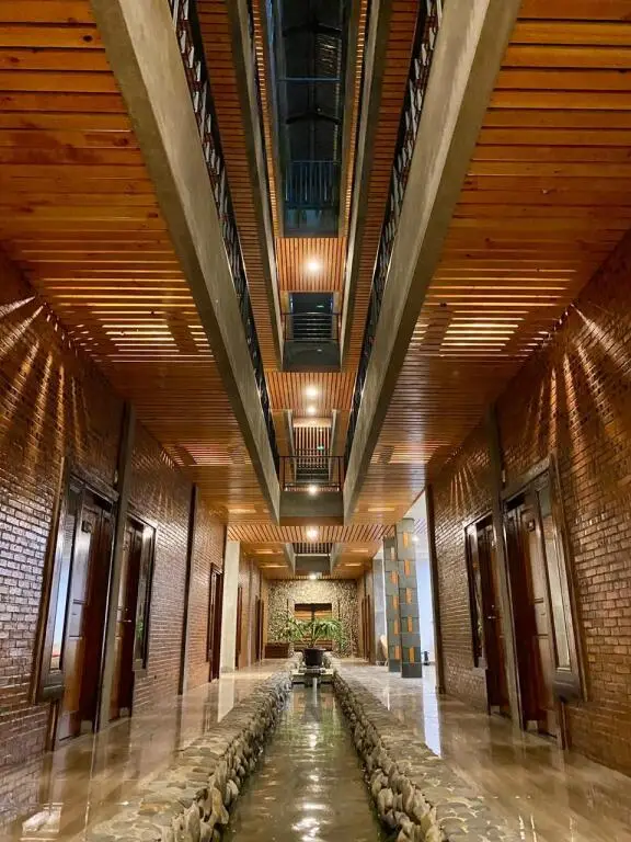 Берастаги: Uluna Hotel