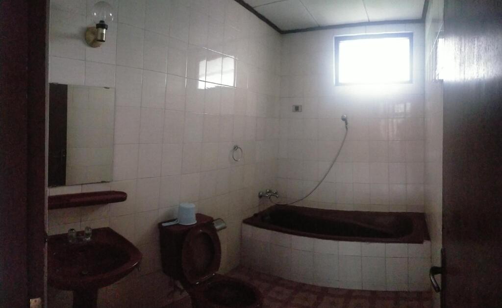 Сизаруа: Hotel Lembah Nyiur