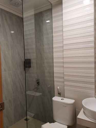 Букиттинги: Muara Hotel