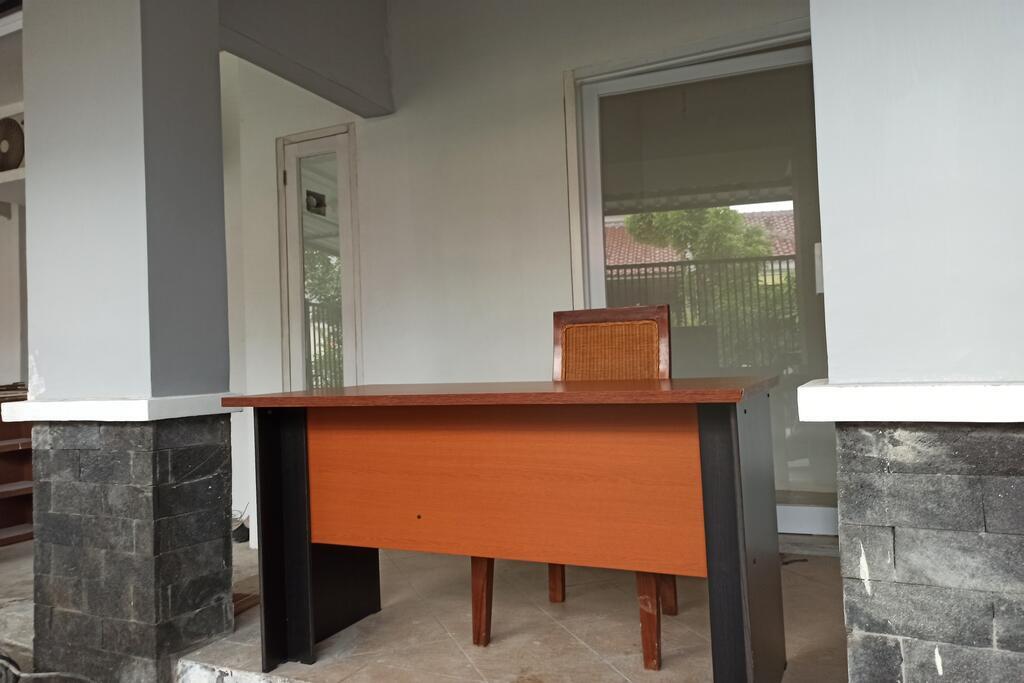 Сурабая: OYO Life 3007 Kuta G6 19