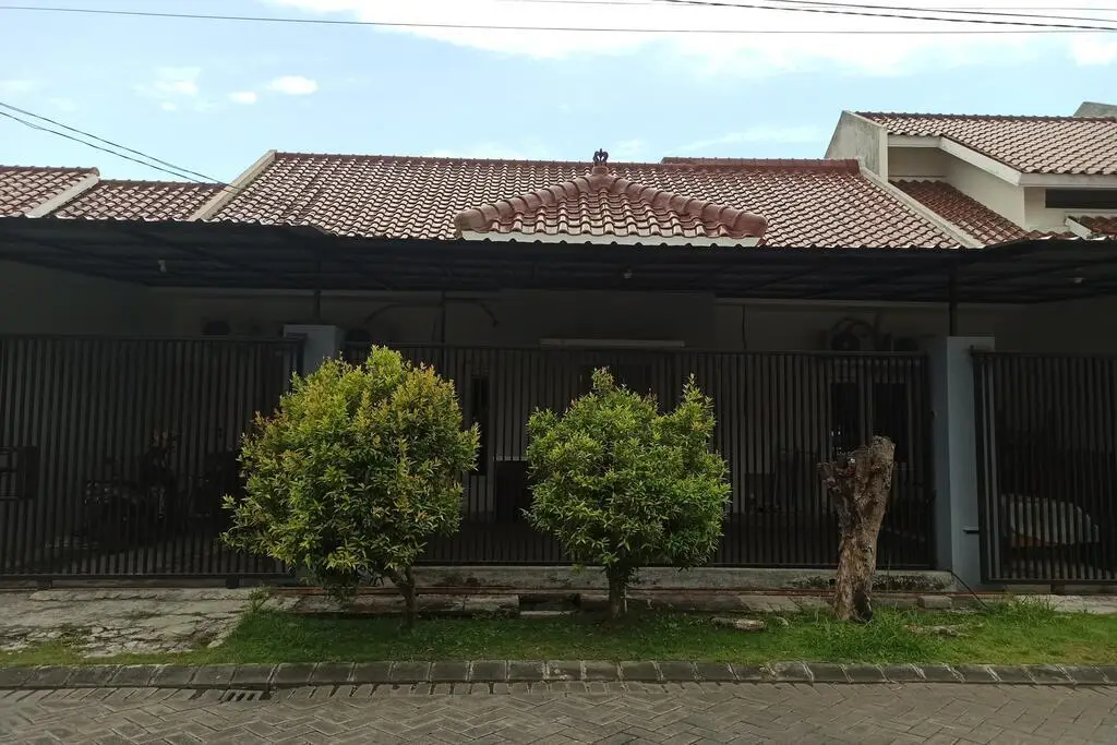 Сурабая: OYO Life 3007 Kuta G6 19