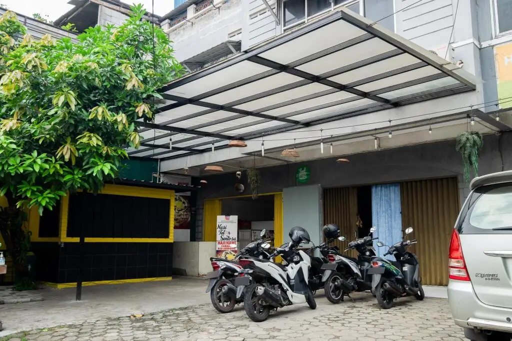 Singgahsini MRT Haji Nawi 28 Fatmawati Jakarta Selatan — фото 1