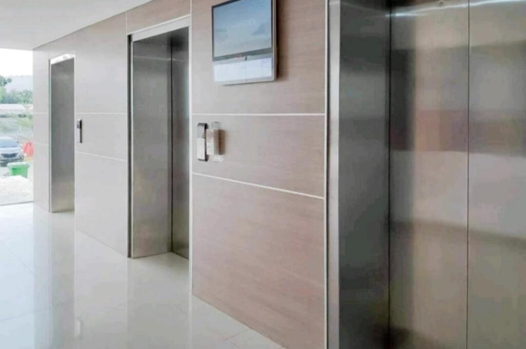 Чикаранг: Apartemen Riverview Residence By Yapadi Hotel