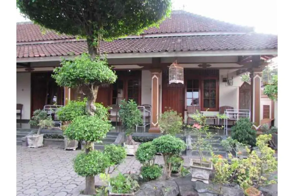 Матарам: Astri Homestay