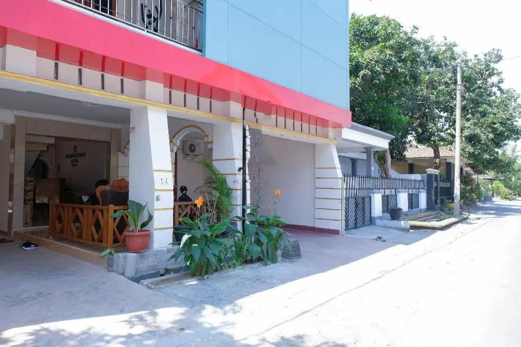 Кедири: Hotel Welirang Syariah