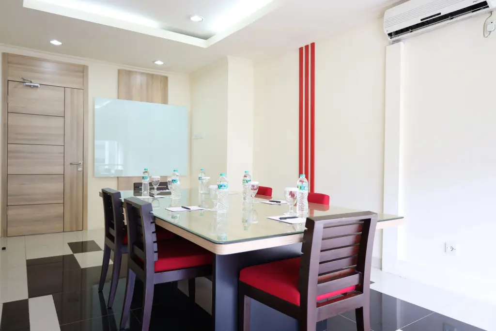 Джакарта: Moritz Hotel Rsab Harapan Kita