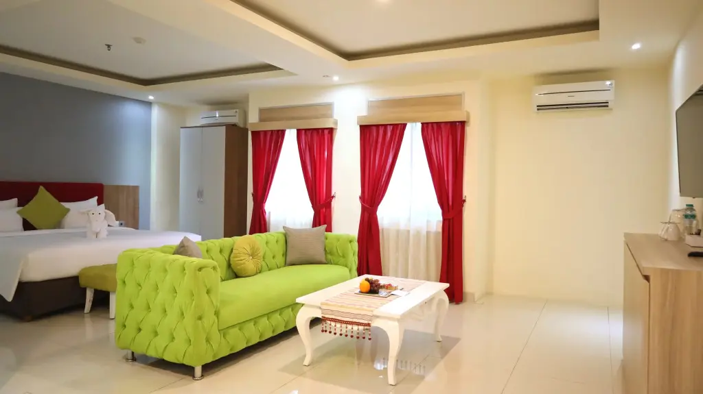 Джакарта: Moritz Hotel Rsab Harapan Kita