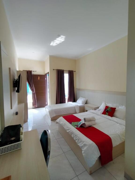 Лембанг: Maulana Hills Syariah Hotel