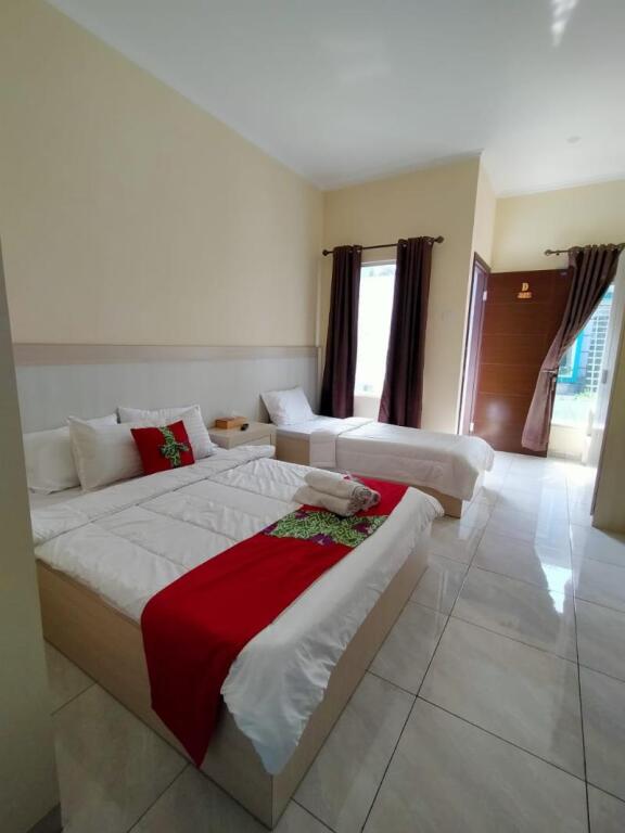 Лембанг: Maulana Hills Syariah Hotel