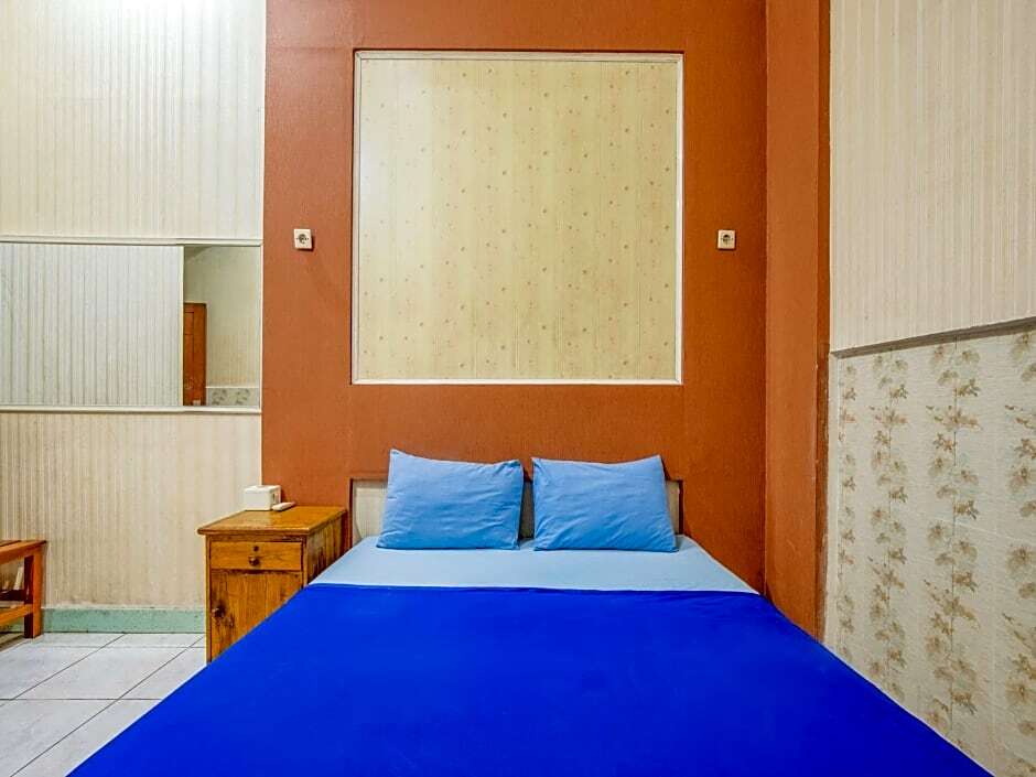Тангеранг: Hotel Sahabat