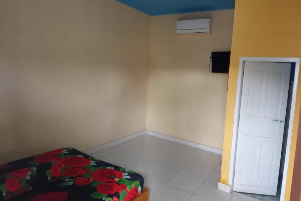 Бира: Penginapan Resky Adriansyah