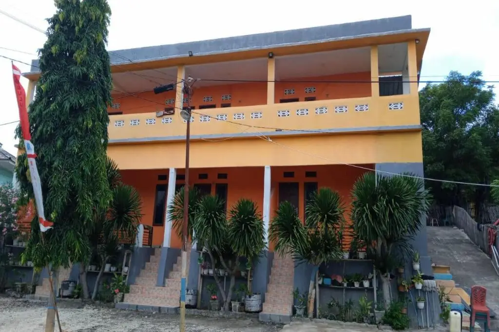 Бира: Penginapan Resky Adriansyah