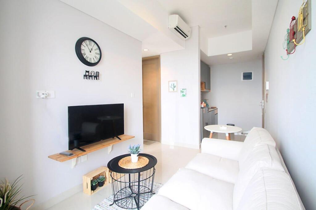 Taman anggrek residences 2BR apartment apartemen — фото 1
