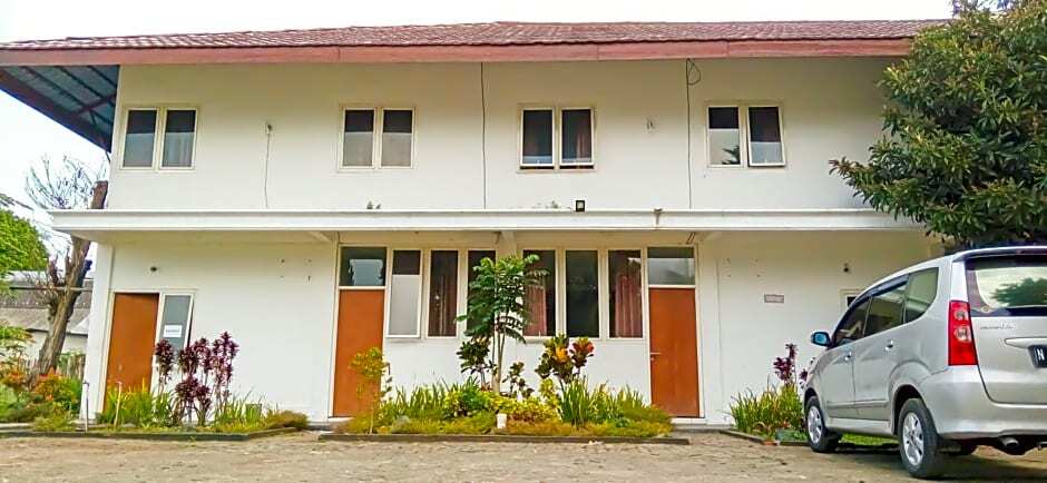 Бату: Grand Ijen Premiere