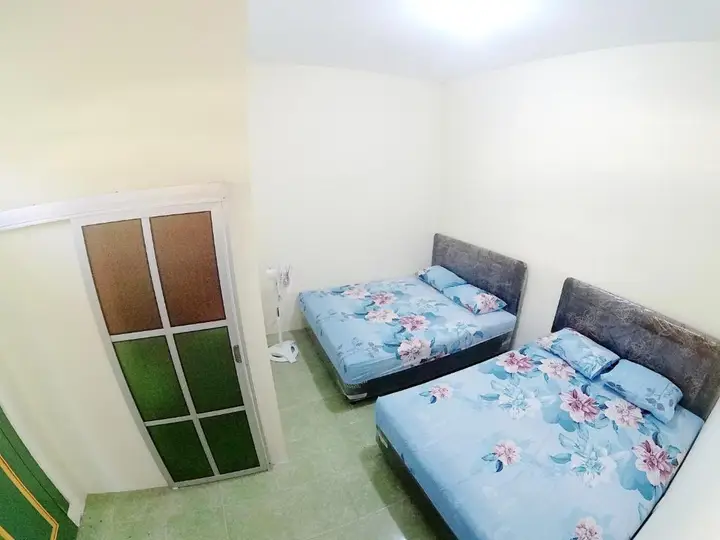 Джокьякарта: Ngadiwinatan Alleyway Guest House Jogja