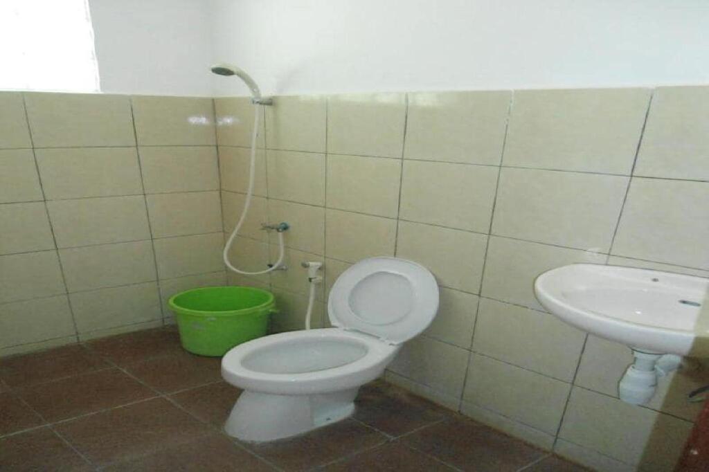 Бира: Villa Kampoeng Anda