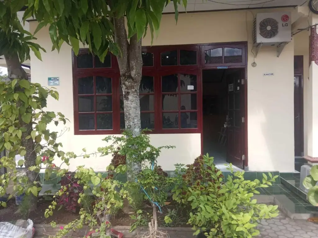 Негара: Hotel Kawsar