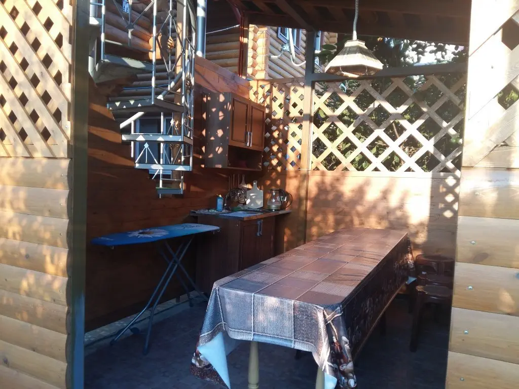 Сочи: Derevyannyij Kottedzh Guest House