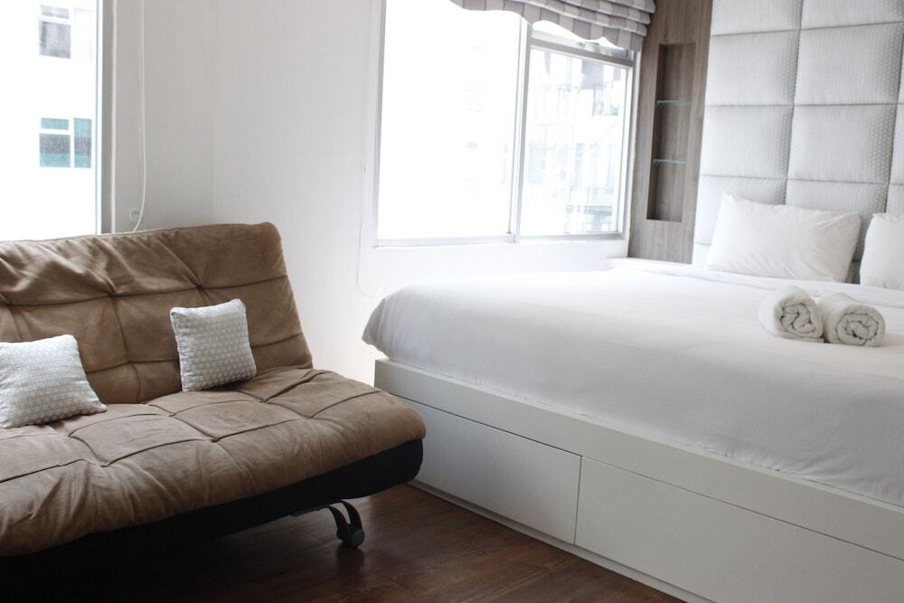 Бандунг: Modern & Spacious Studio at The Jarrdin Cihampelas Apartment