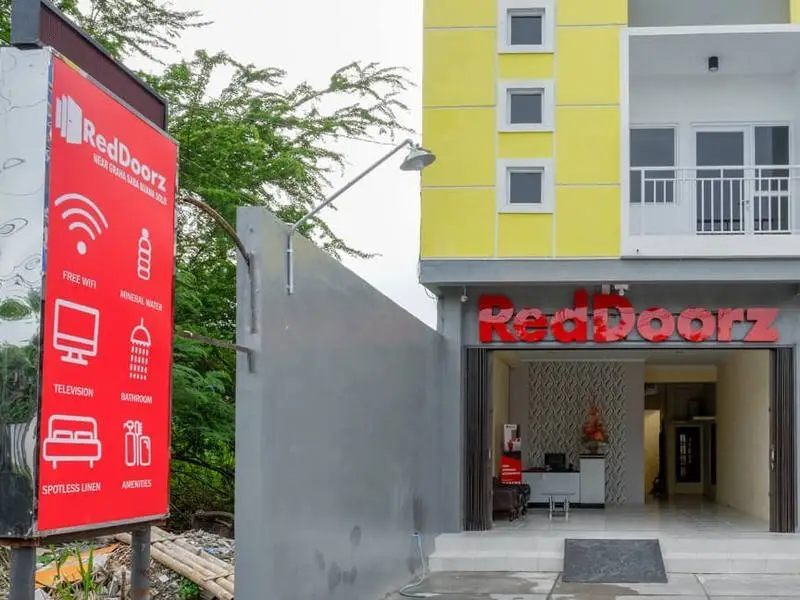 Суракарта: Reddoorz Syariah near Solo Square Mall