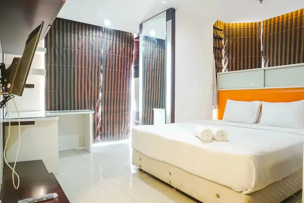 Джакарта: Fully Furnished and Spacious 3BR Apartment at Mangga Dua Residences