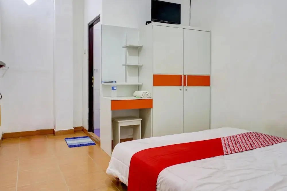 Мартапура: OYO 3855 Homestay Semata Wayang Syariah