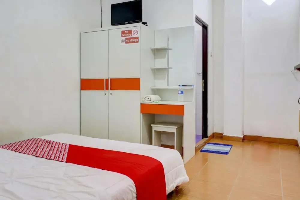 Мартапура: OYO 3855 Homestay Semata Wayang Syariah