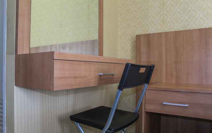 Южный Тангеранг: Studio Affordable Price at Sky View Apartment By Travelio