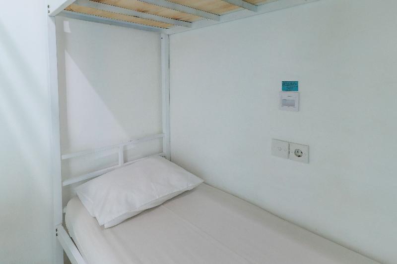 Чангу: The Ruum Hostel Canggu by ZUZU