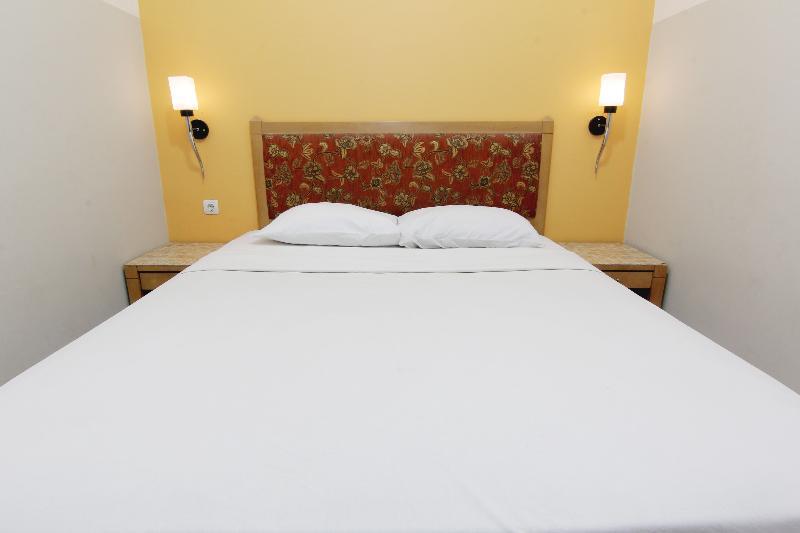 Бандунг: Hotel Palem Bandung by ZUZU