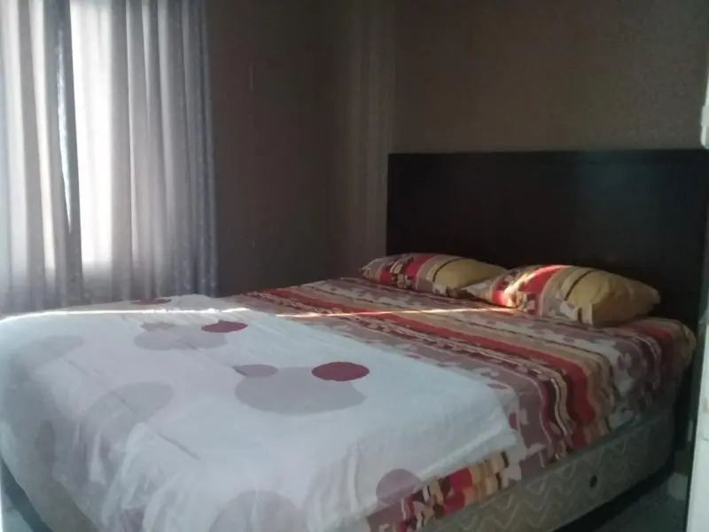 Джакарта: Adaru Property @City Home Apartmen KLP GDG by ZUZU