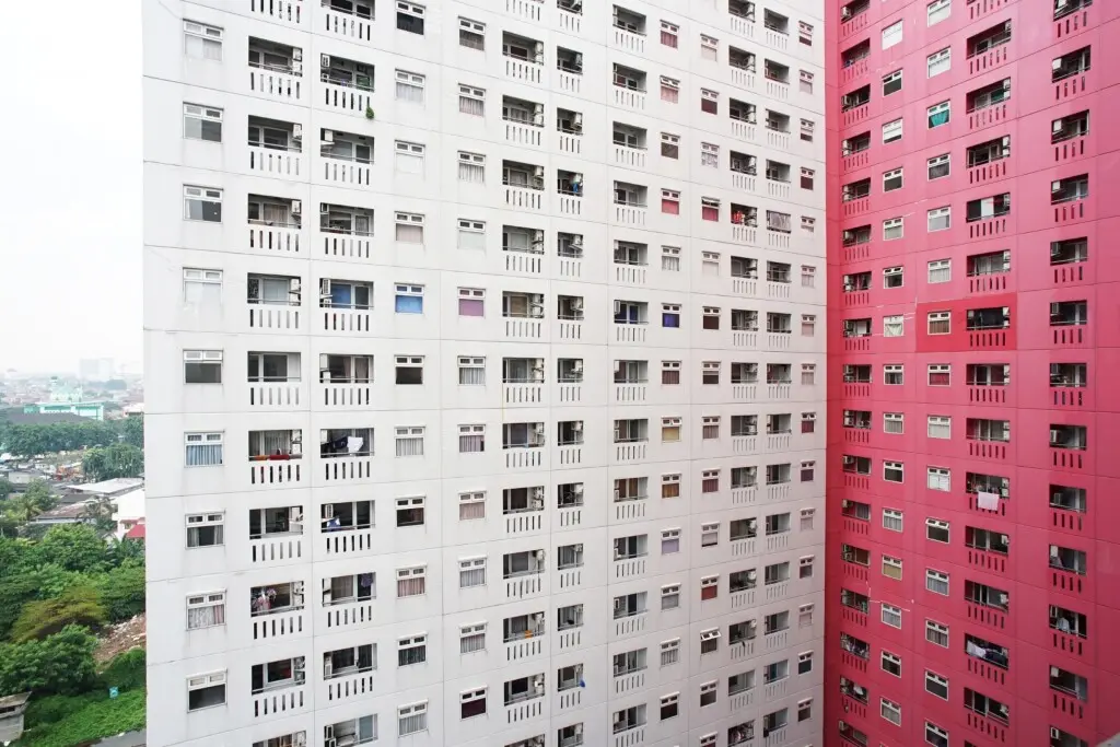 Джакарта: Green Pramuka Apartement By Vici