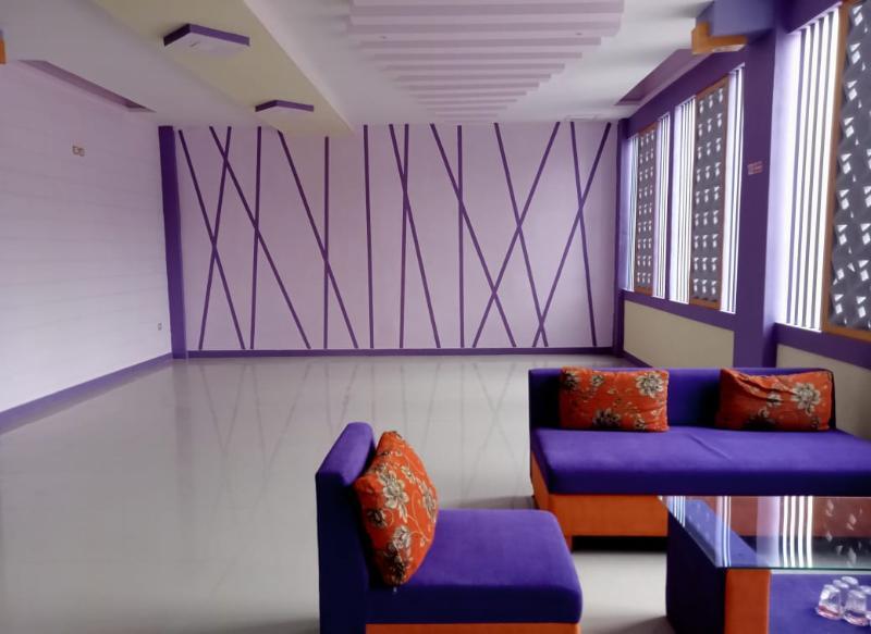 Гарут: Ungu Hotel Garut by ZUZU