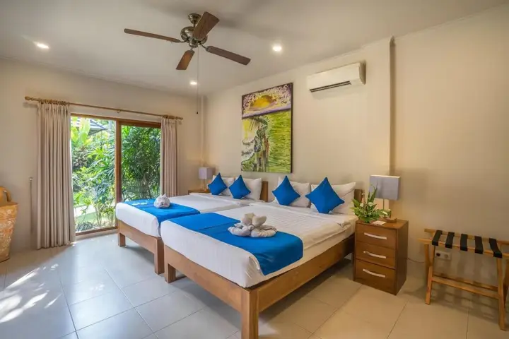 Каликбукбук: Lovina Beachhouse Villas