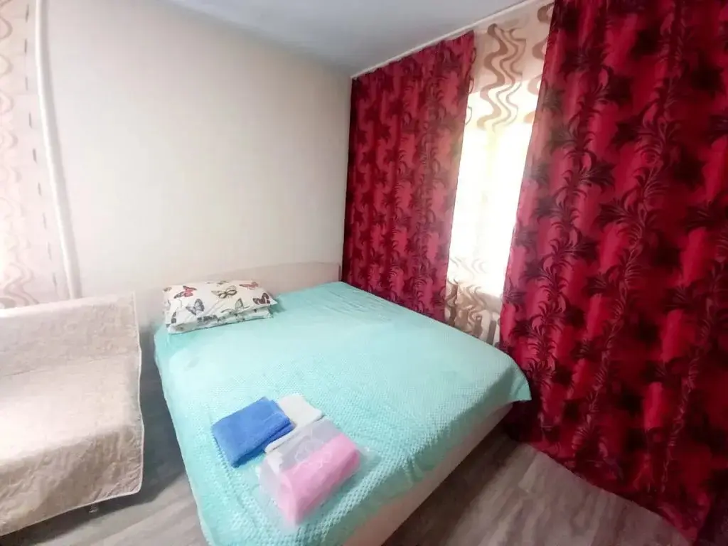 Хабаровск: Dezhneva 19 Apartments