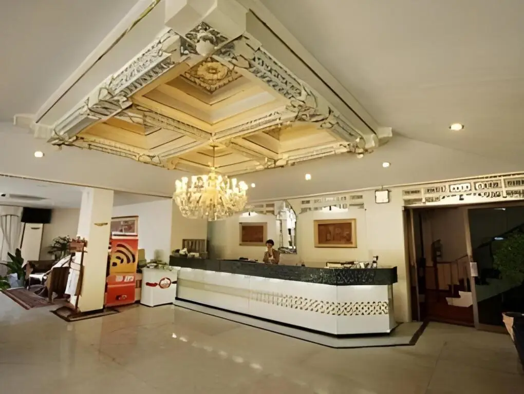 Суракарта: Riyadi Palace Hotel
