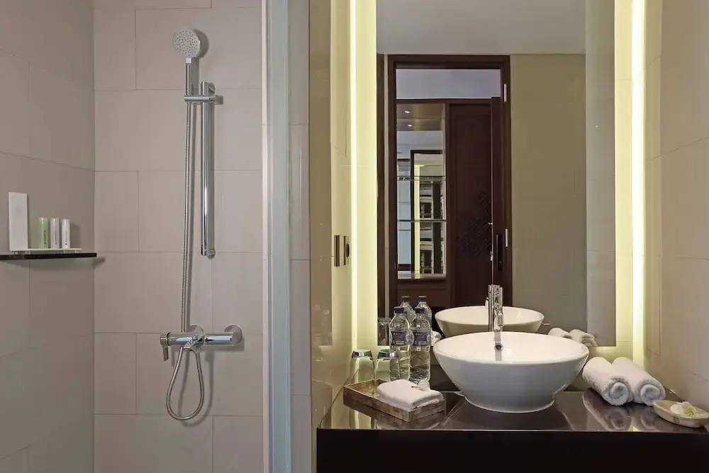 Кута: Golden Tulip Jineng Resort Bali