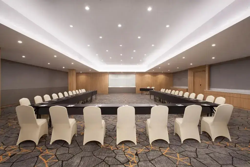 Медан: Radisson Medan